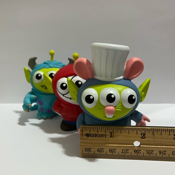 Disney Alien Remix Figures - Picture 5 of 5